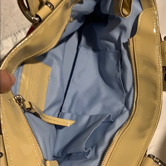 Handbag - Picture 4 of 5